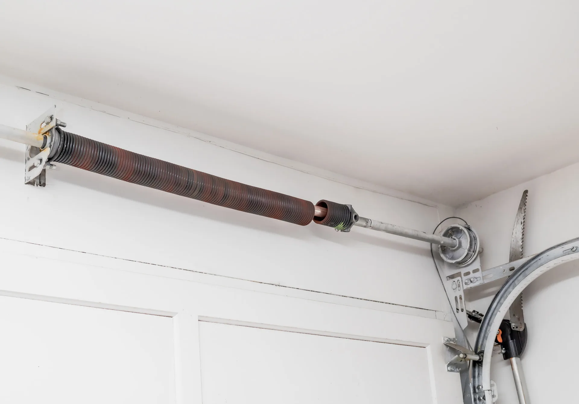 The Homeowner's Guide To Snapped Garage Door Springs: Torsion Vs. Extension Springs, garage door service in New River, AZ